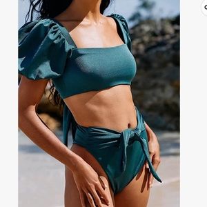 SQUARE NECK TIE KNOT BIKINI SET Green large